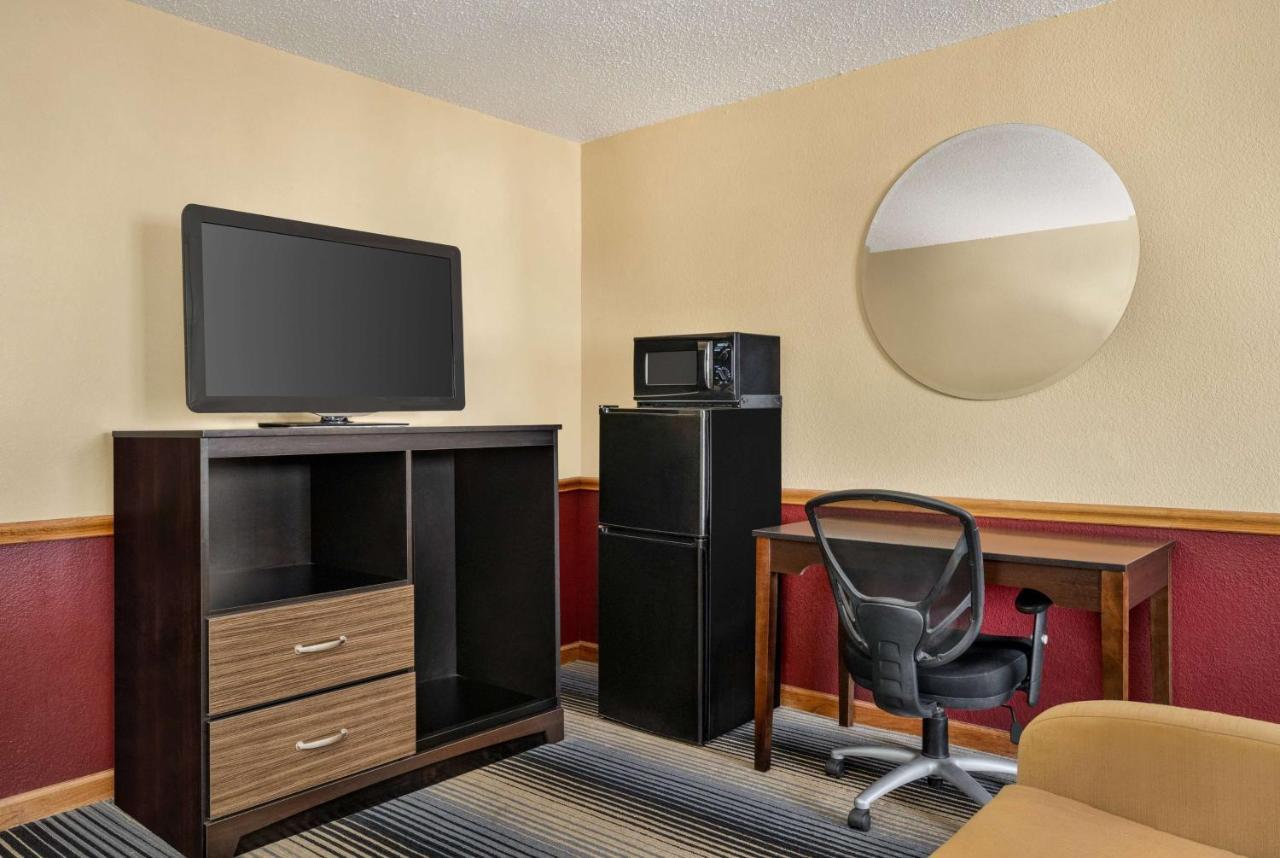 Super 8 By Wyndham Maysville Ky Esterno foto
