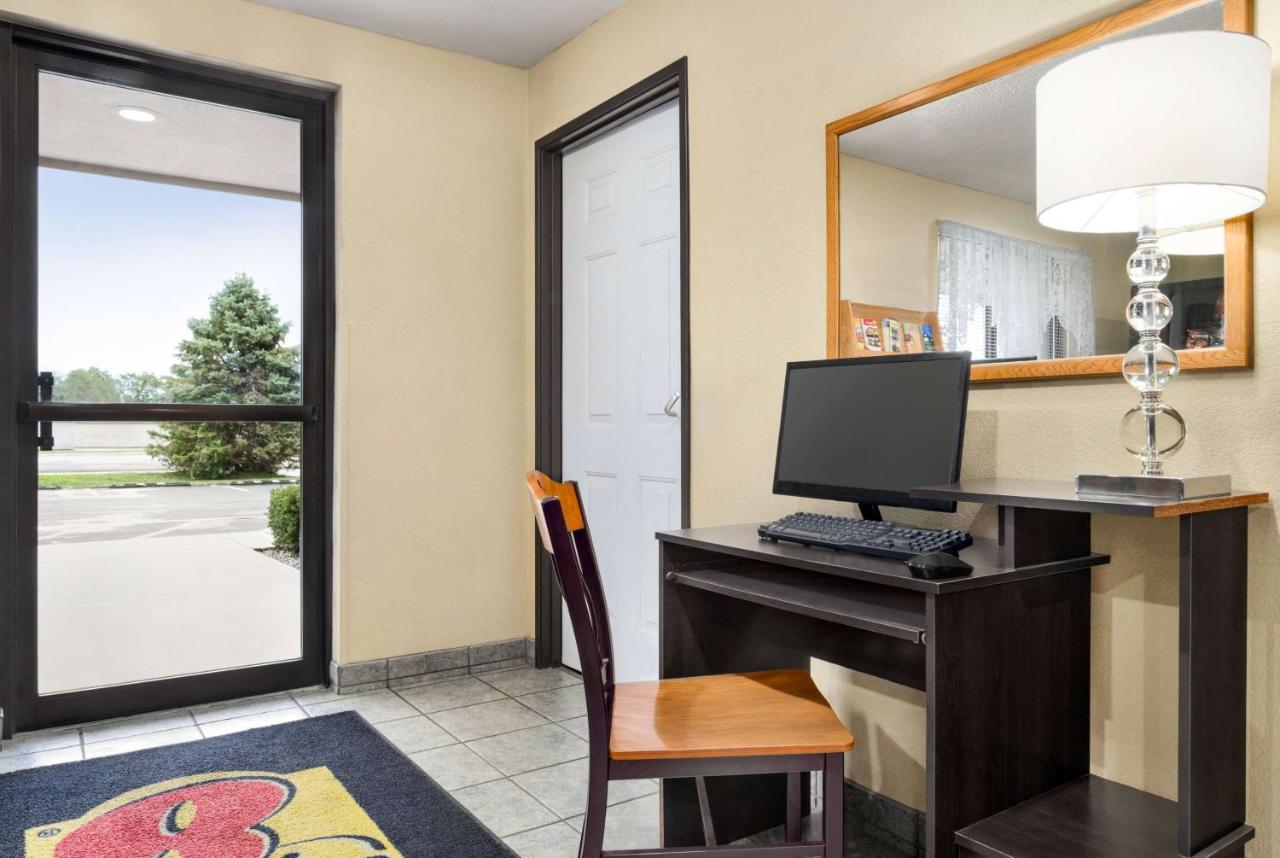 Super 8 By Wyndham Maysville Ky Esterno foto